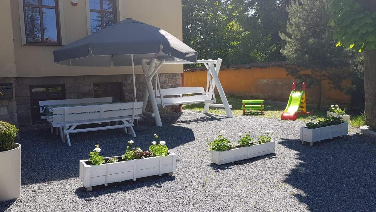 Willa Pod Gwiazdami & Spa Bad Kudowa Exterior foto